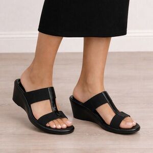 White Mountain Black Galway Wedge Slides Sandals Stretch Patent Leather Size 7.5